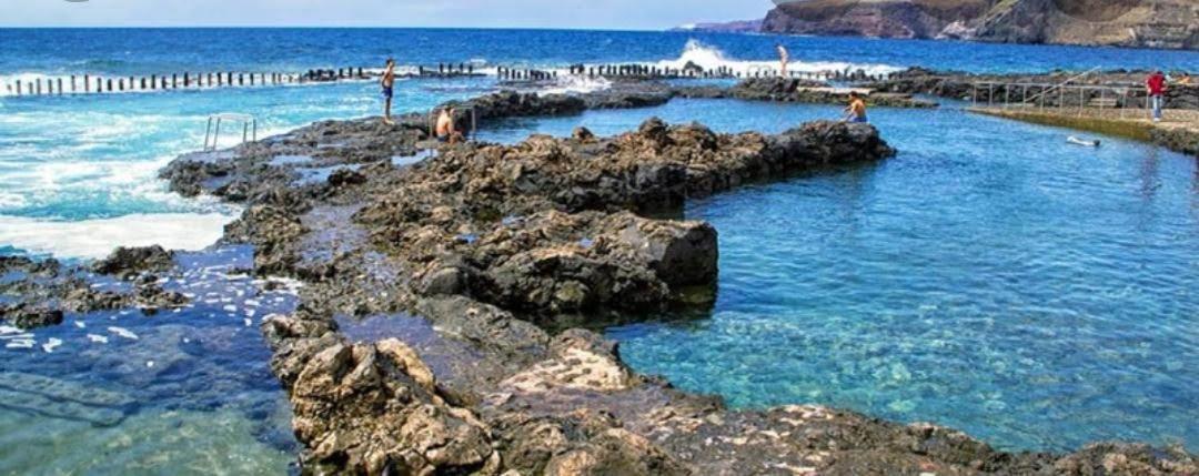 Atico "Turquesa Beach" Con Piscina, Terraza Y Barbacoa Sardina Zewnętrze zdjęcie